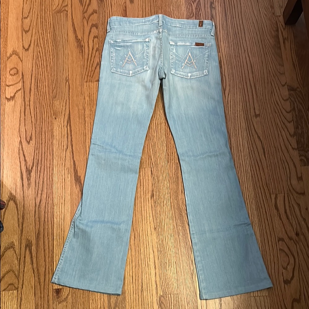 Women's Light Blue Jeans